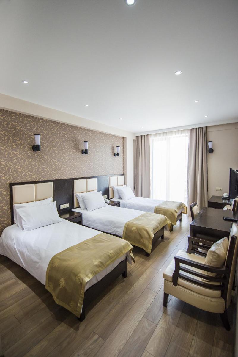 Tbilisi Inn - Housity