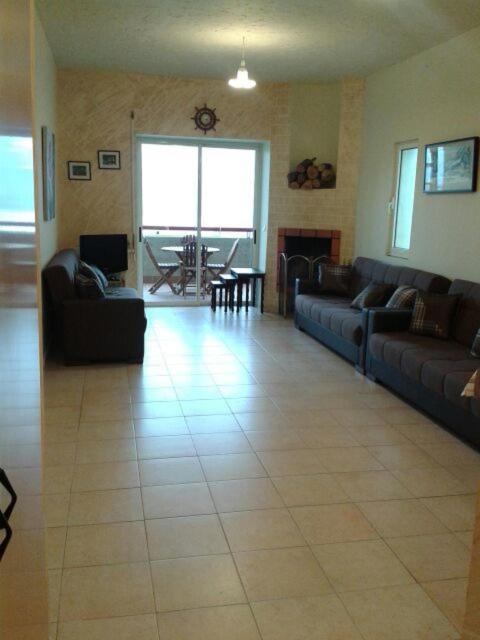 Azalea Chalet - Housity