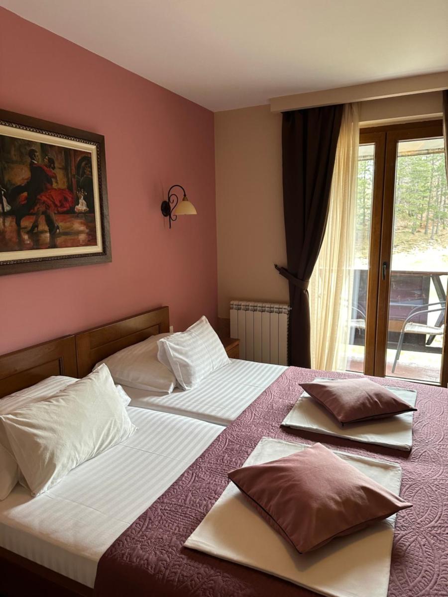 Hotel Monte Rosa - Housity