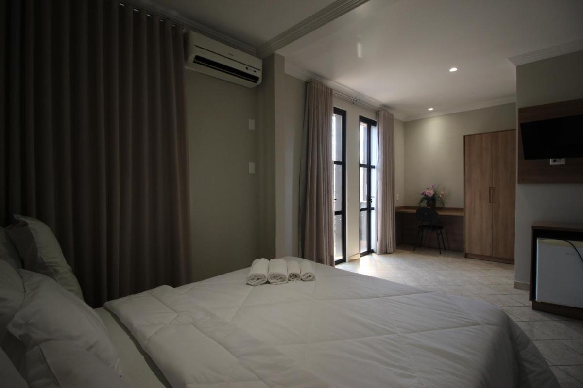 Hotel Regina Muriaé - Housity