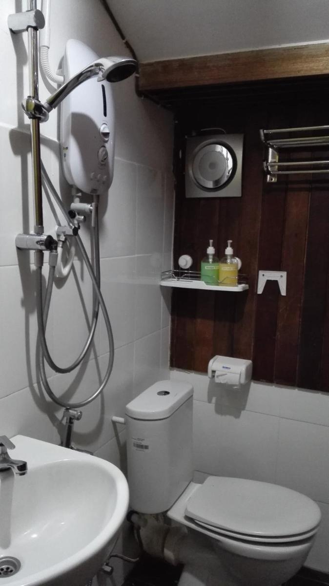 Silver Shine Guesthouse - Housity