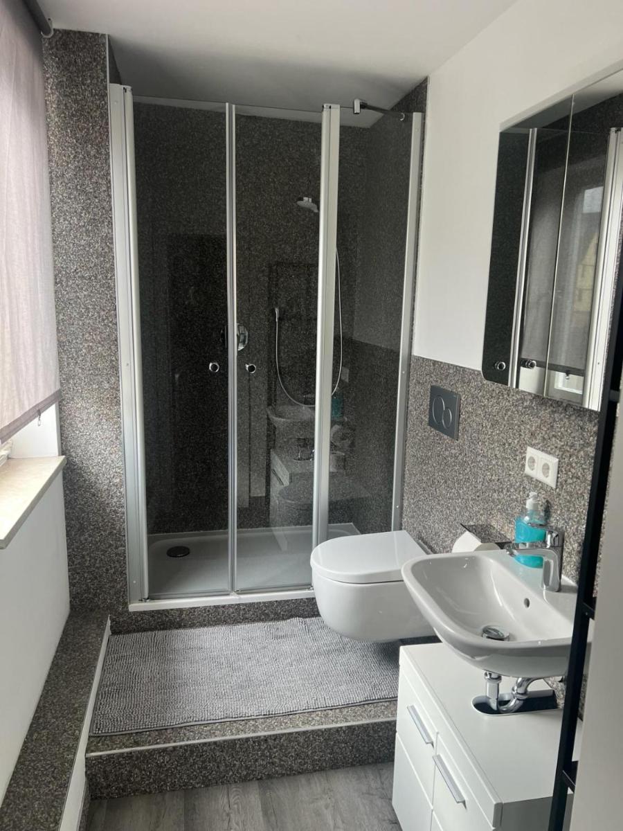 Fremdenzimmer Pisarevic Gasthof Hirsch - Housity
