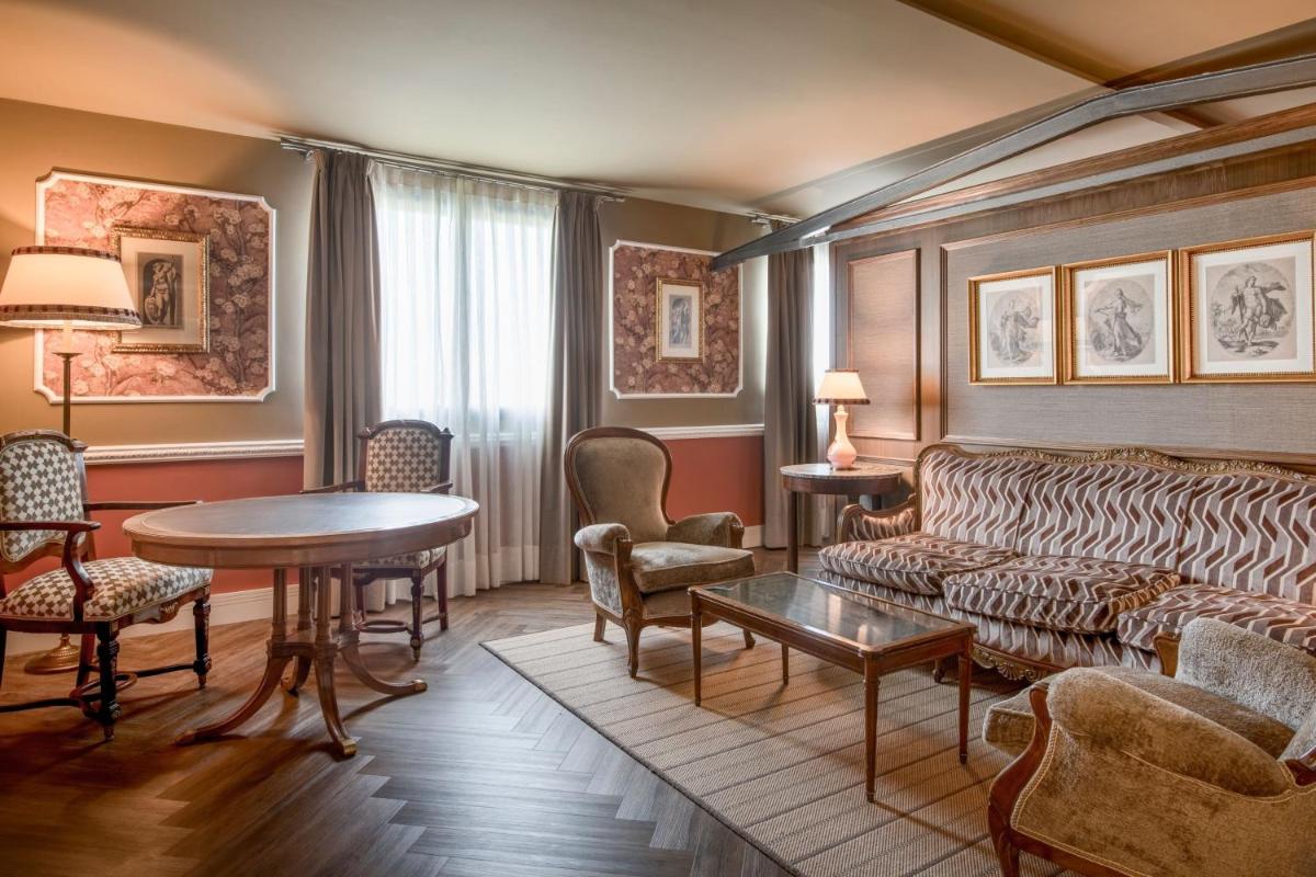 Zona de estar de Hotel Palacio del Retiro, Autograph Collection