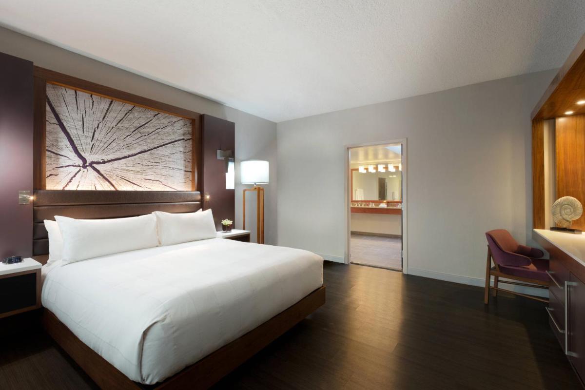 Walnut Creek Marriott - Housity