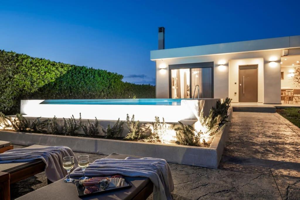 Villa Solace, A Serene Retreat With Private Pool - Housity