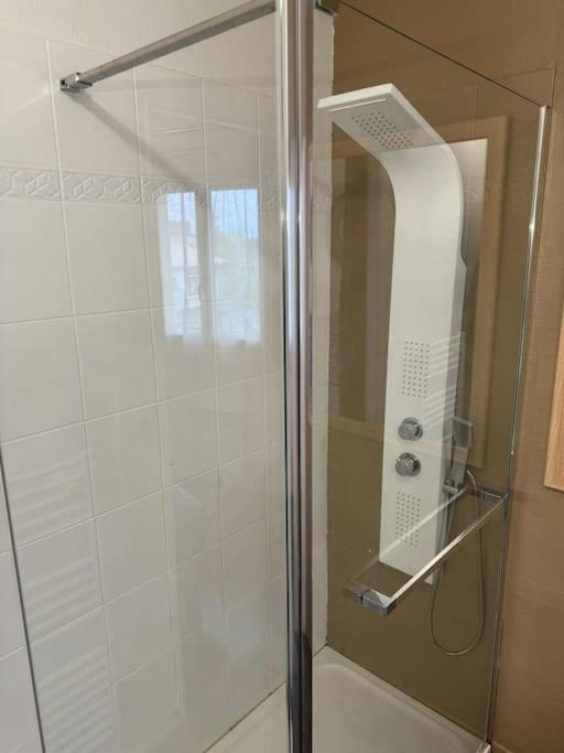 Appartement confort et balcon - Housity