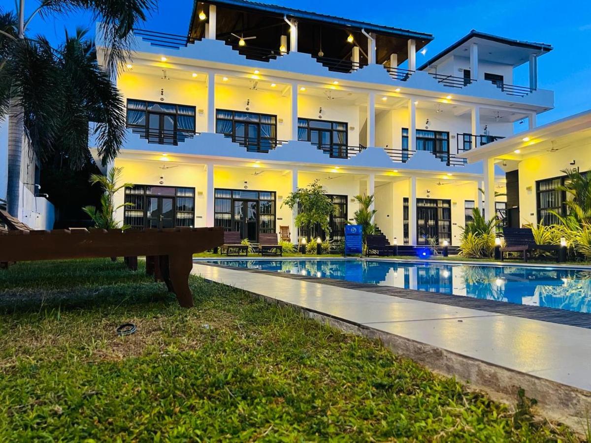 Crocotopond - Housity