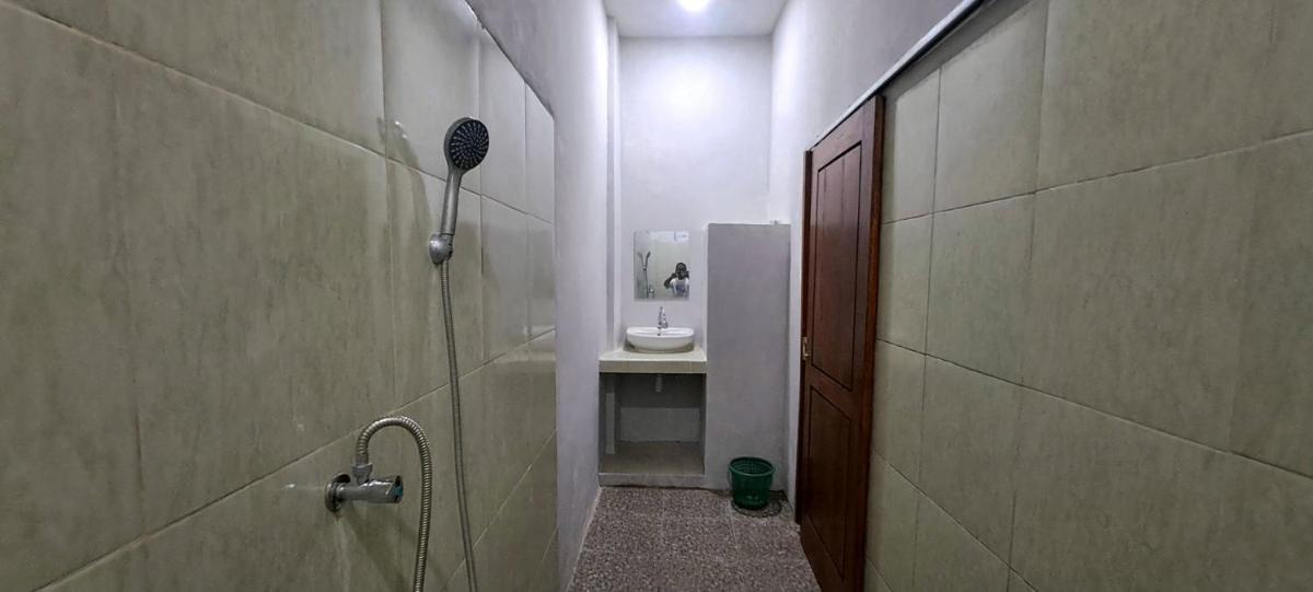 AGUS Guest House - Housity