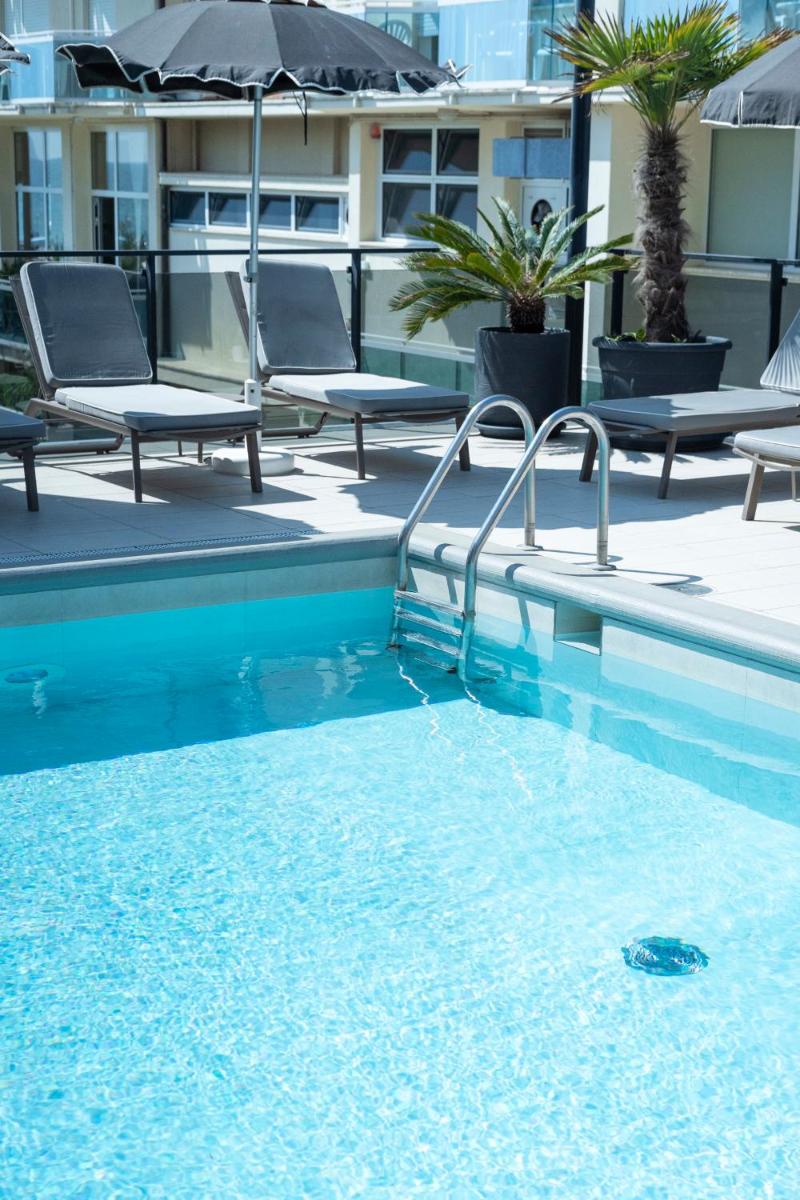 Hotel Europa - Housity