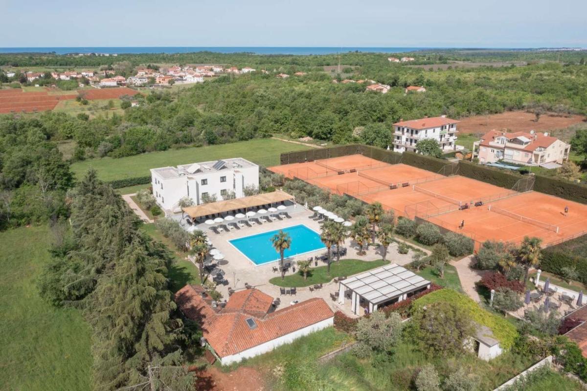 Suitetrails - Lana Premium Residence