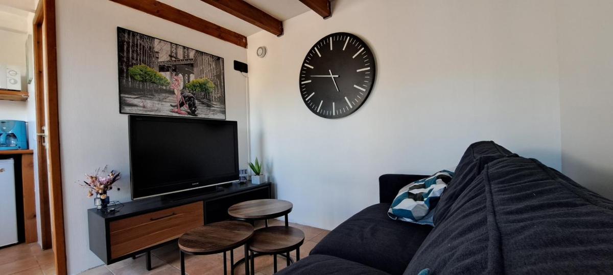 Guest House au milieu des palmiers - Housity
