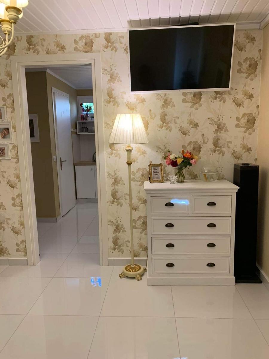 Katerina 1 Bedroom House - Housity