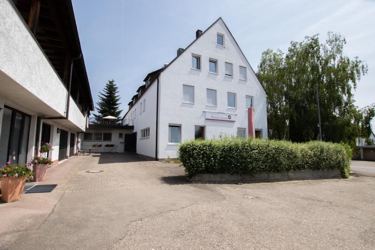 Pension Krone - Housity
