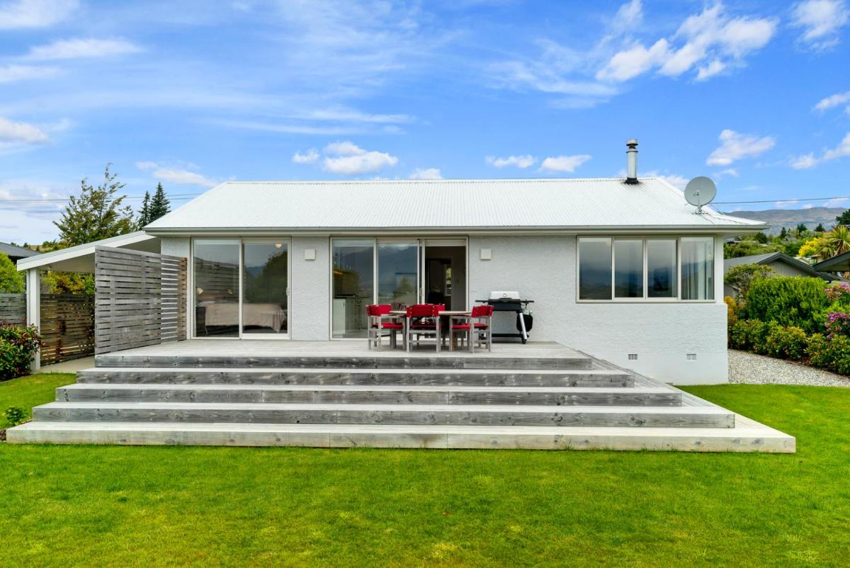 The Rabbit Warren - Wanaka Holiday Home - Housity