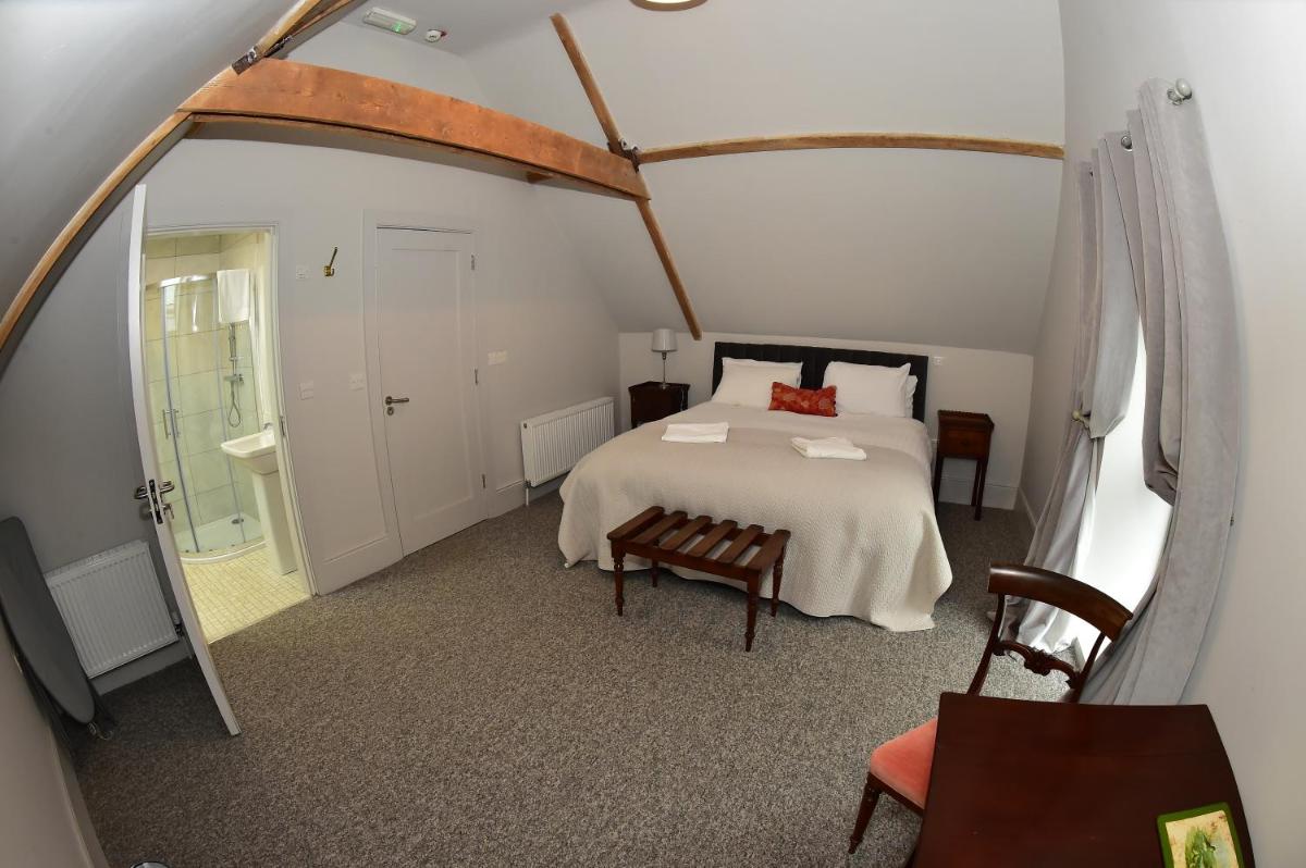 Upper Yard Borris House - Housity