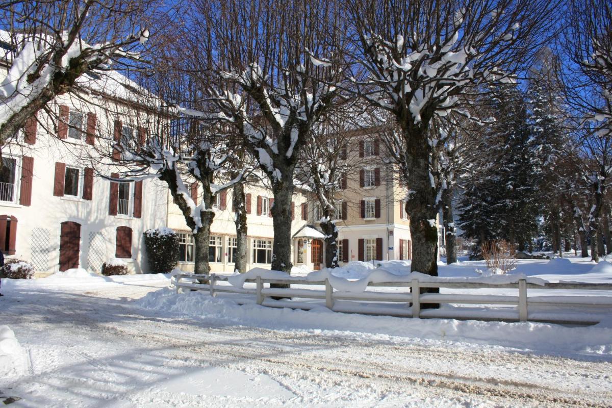 L'établissement Best Western Grand Hotel de Paris & Spa en hiver
