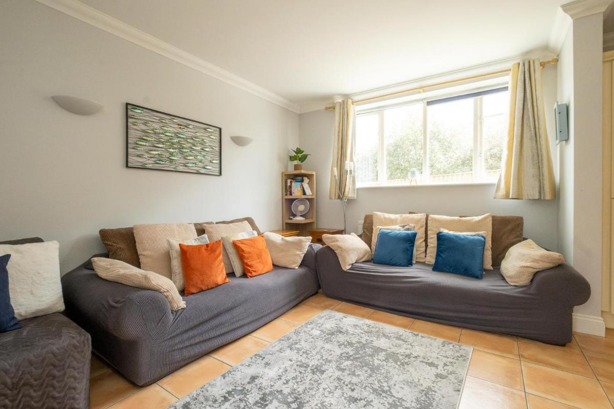 1 Hazelwood, Aldeburgh - Housity