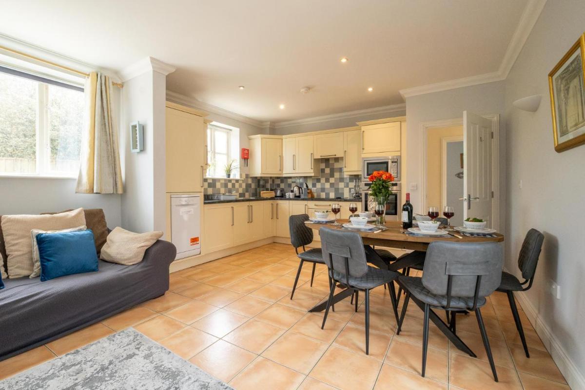 1 Hazelwood, Aldeburgh - Housity