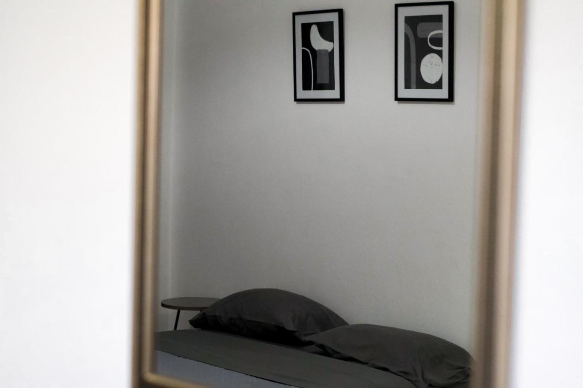 Pink Sand Sea Apartment - Housity