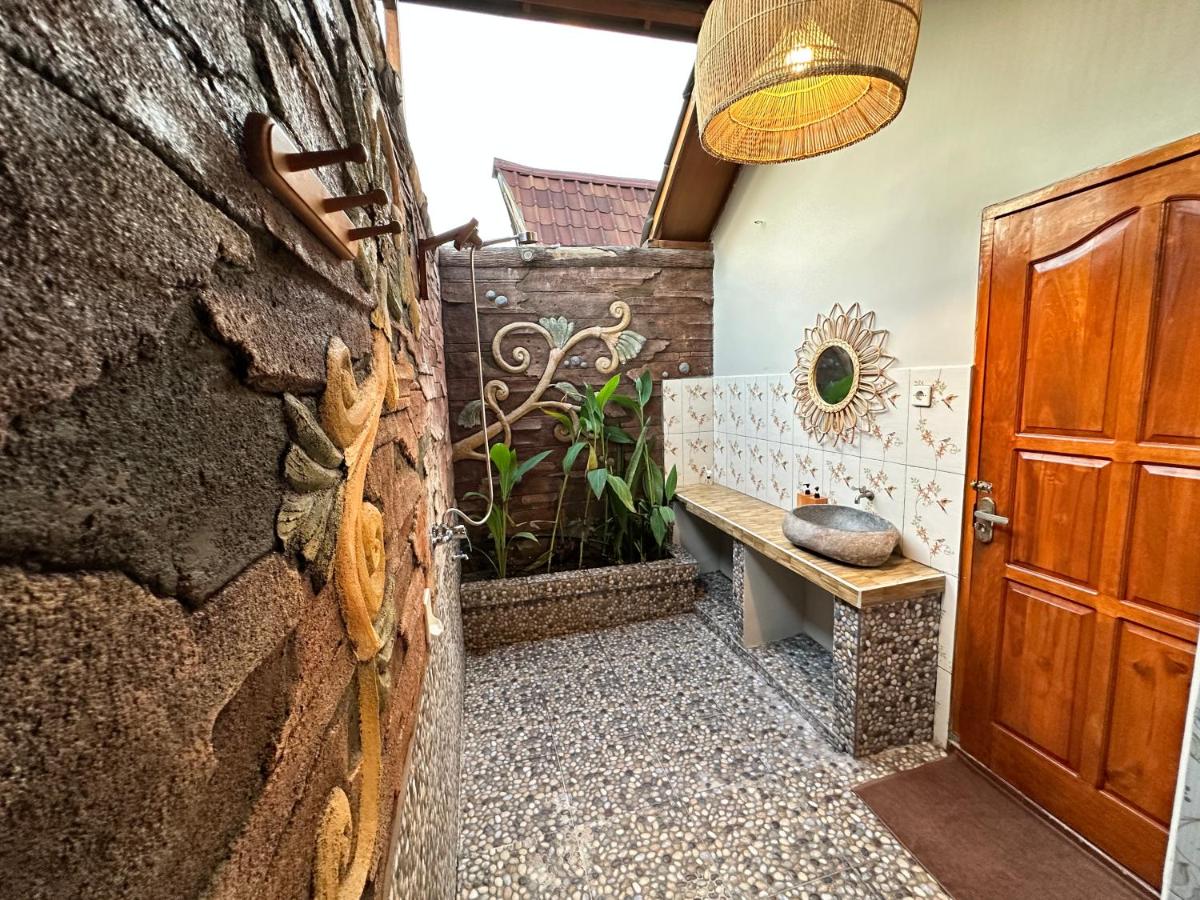 Sunny Rose Bungalows Gili Air - Adults only - Housity