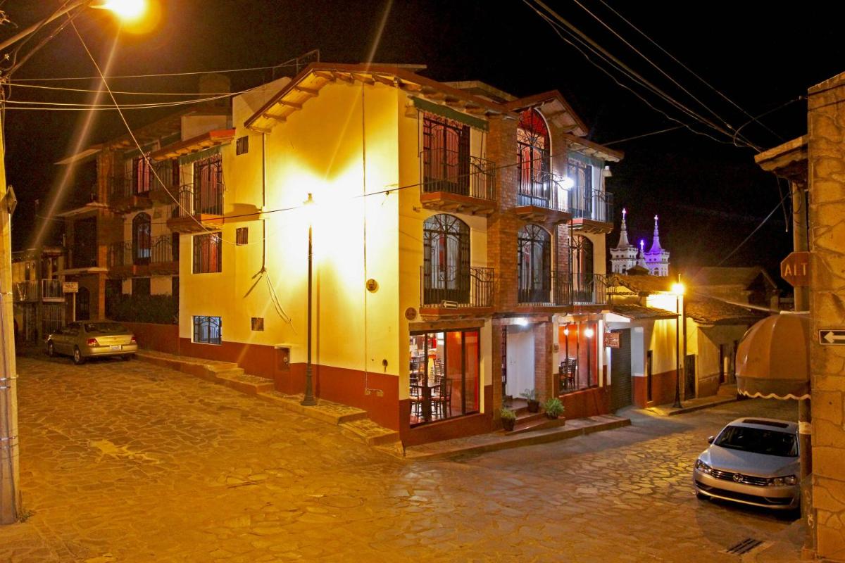 Hotel Real de la Sierra - Housity