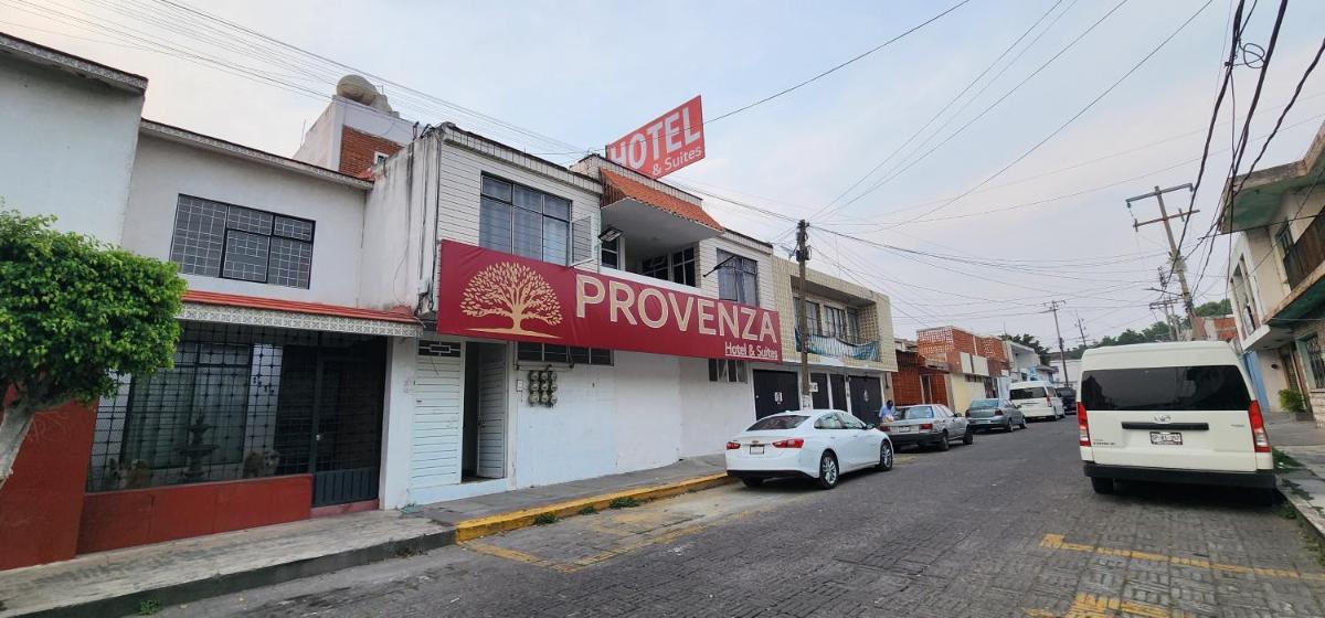 PROVENZA HOTEL & SUiTES - Housity