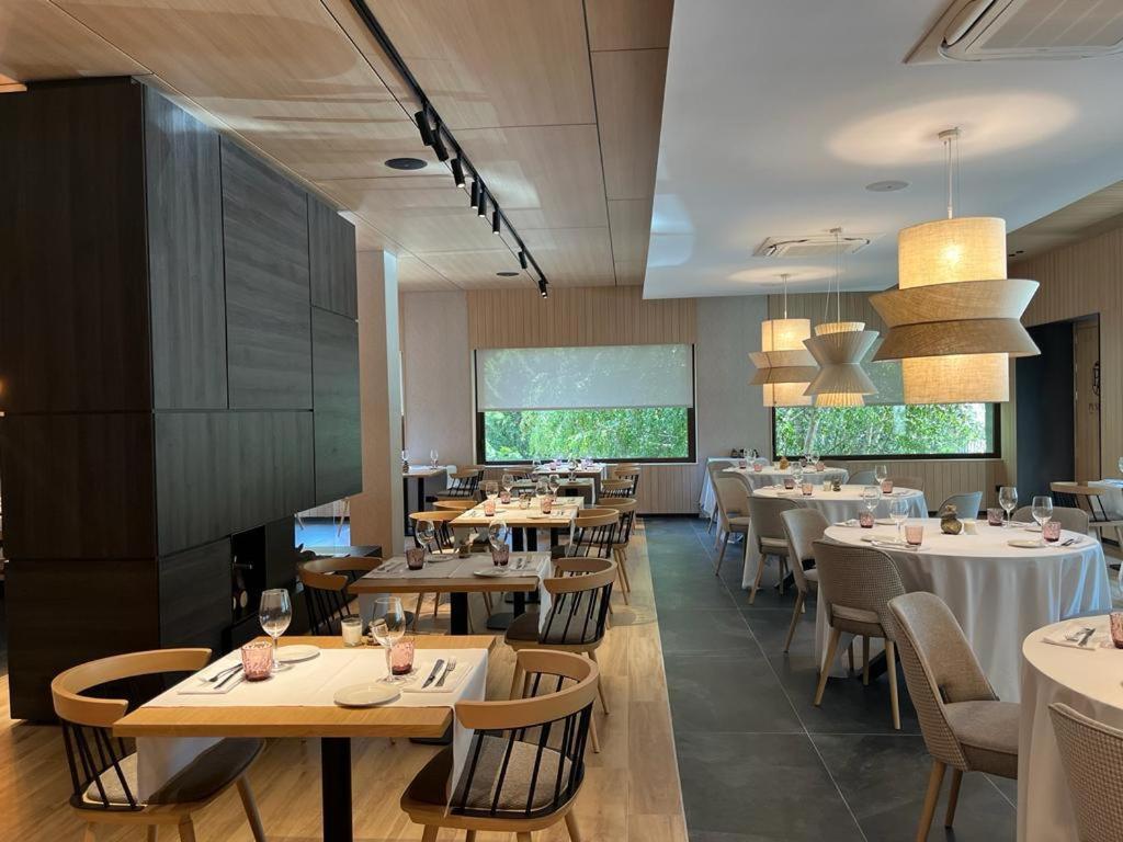 Hotel Restaurant Pessets & SPA - Housity