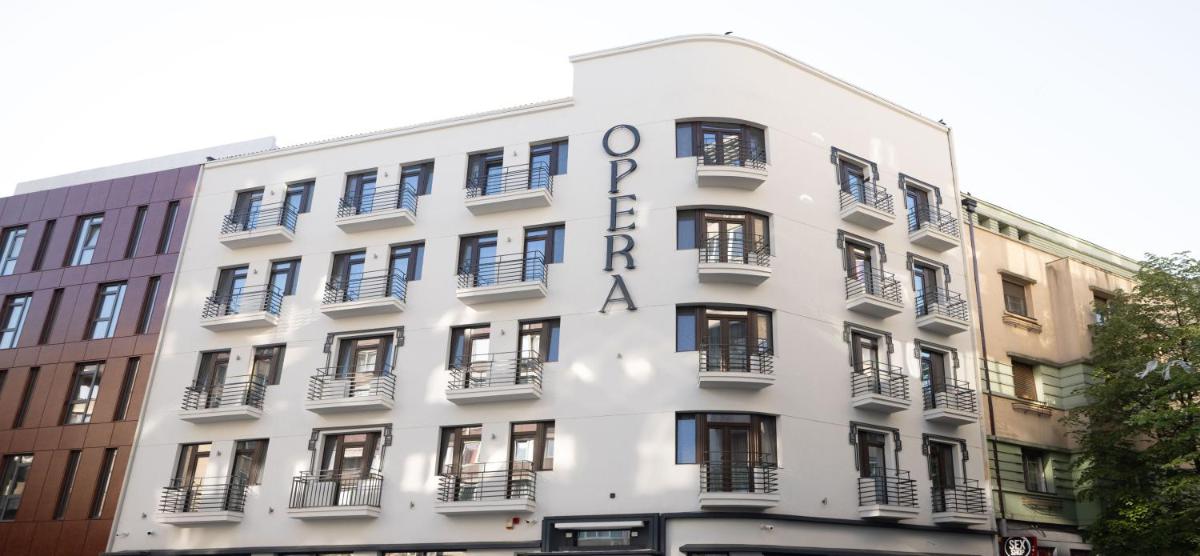 Opera Hotel - Housity