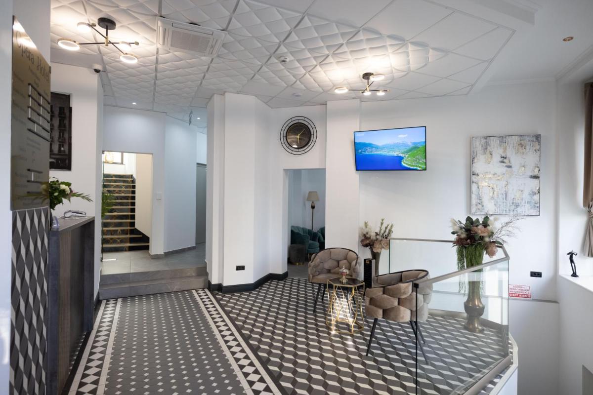Opera Hotel - Housity