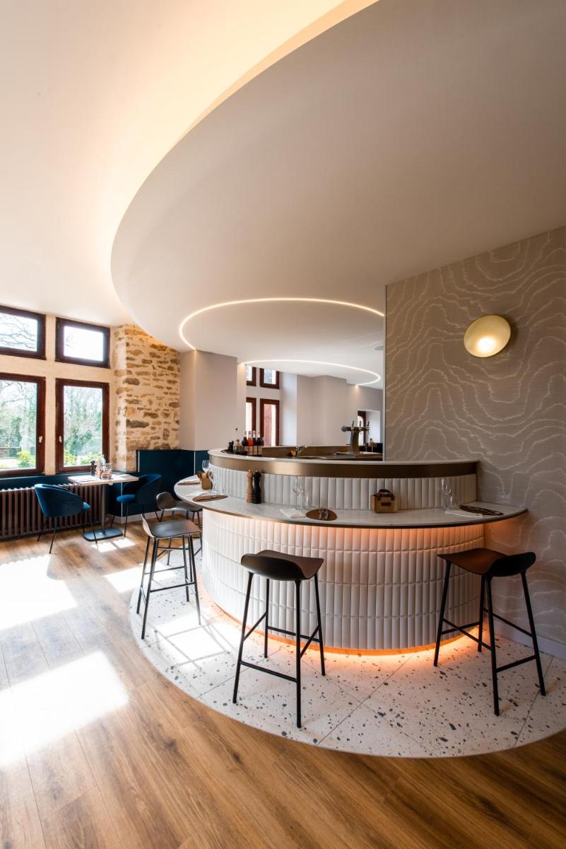 Coin salon dans l'établissement La Maison OBONO Hôtel & Spa