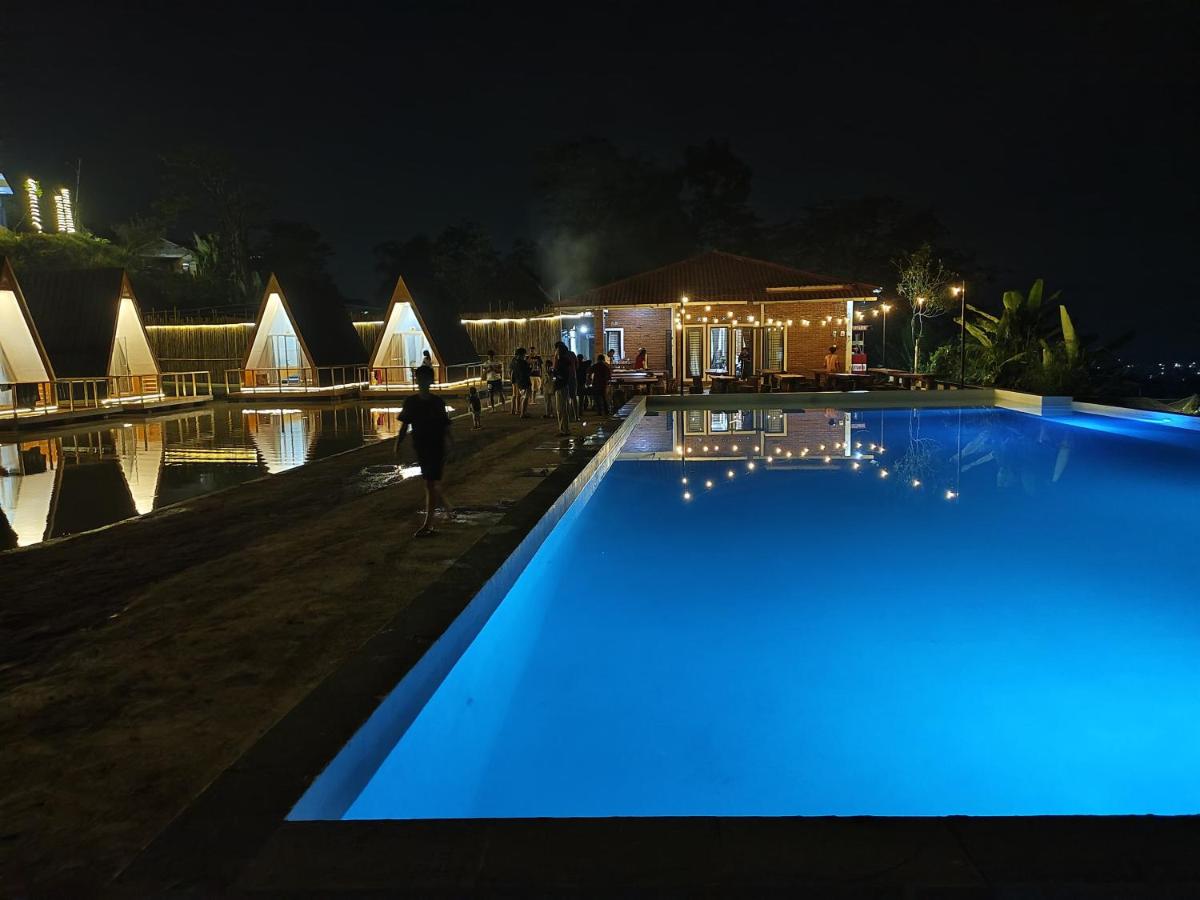 Suitetrails - The Secret Hill Villa and Glamping