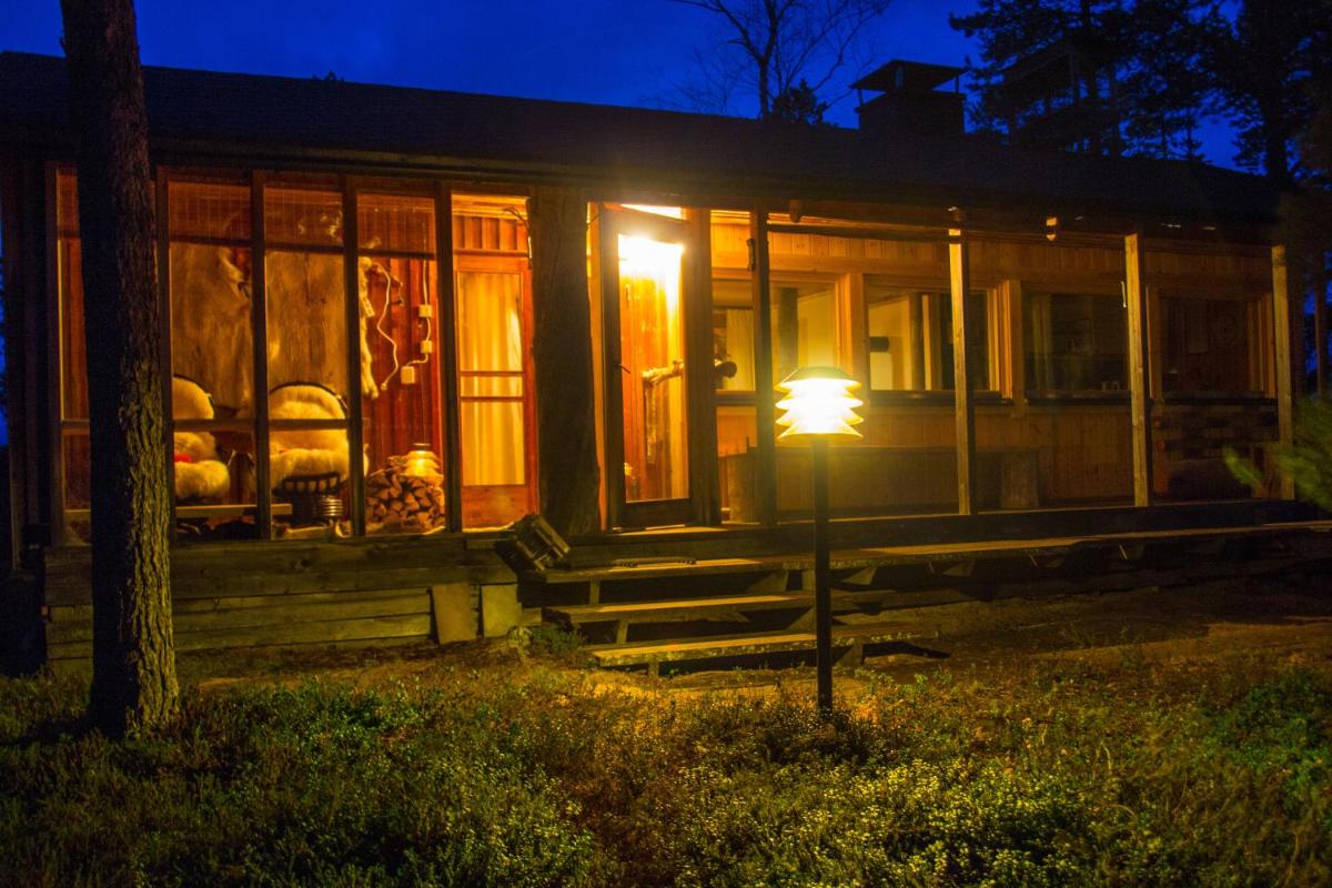 Private Island VESI - The White Blue Wilderness Lodge - Hizvo