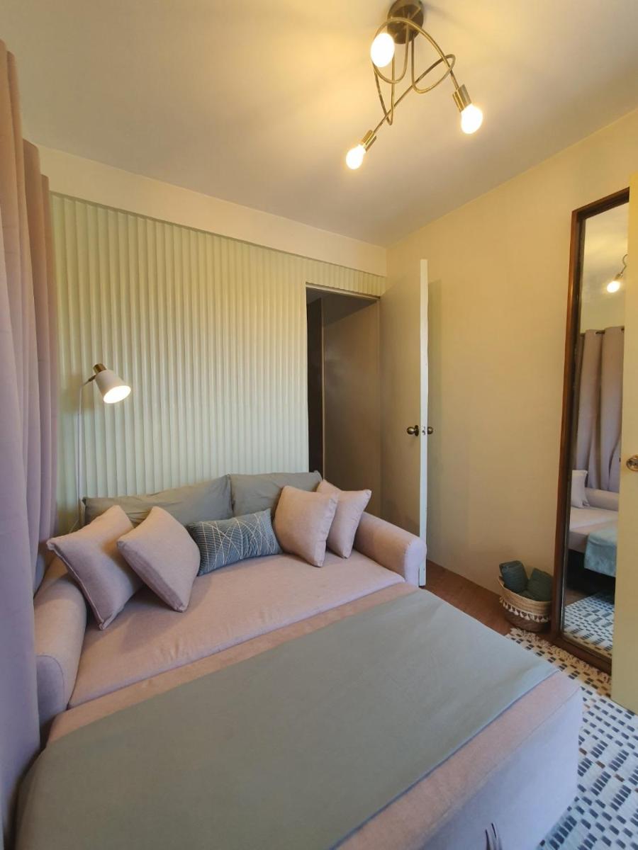 DELUXE ROOM BY THE POOL - Housity
