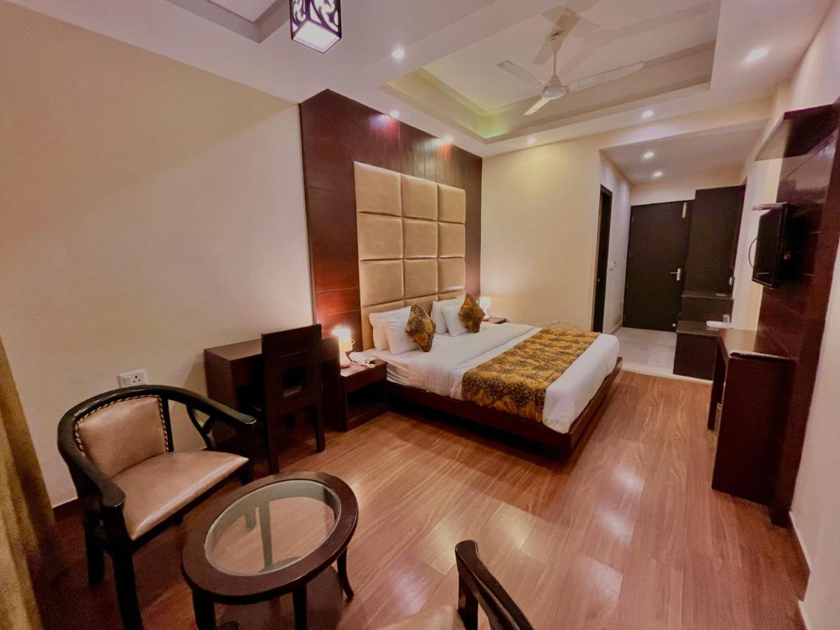Khamba Lodge - Housity