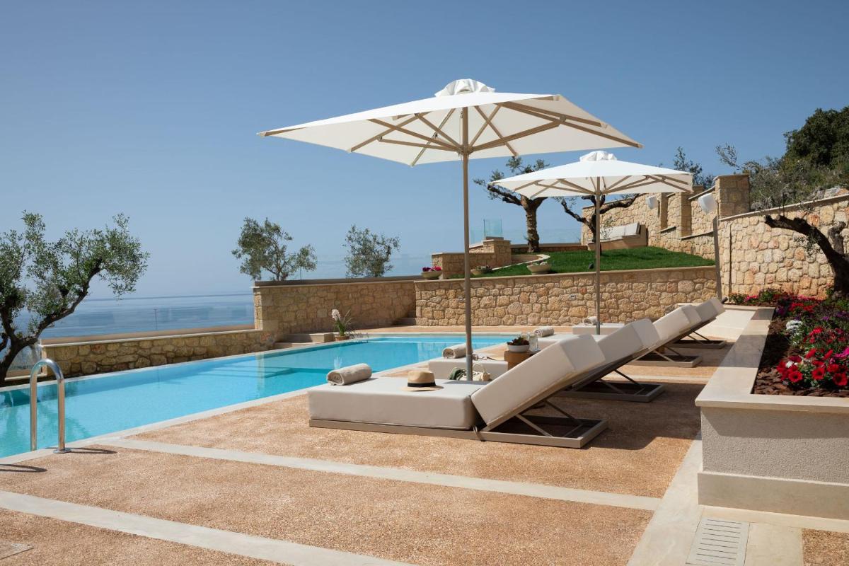 Foneas Bay Villa - Housity