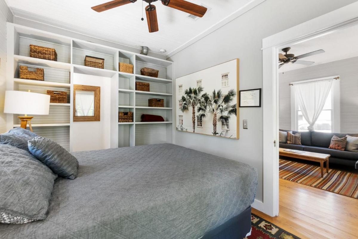 Cape Keepers Cottage - Lighthouse Park - Housity