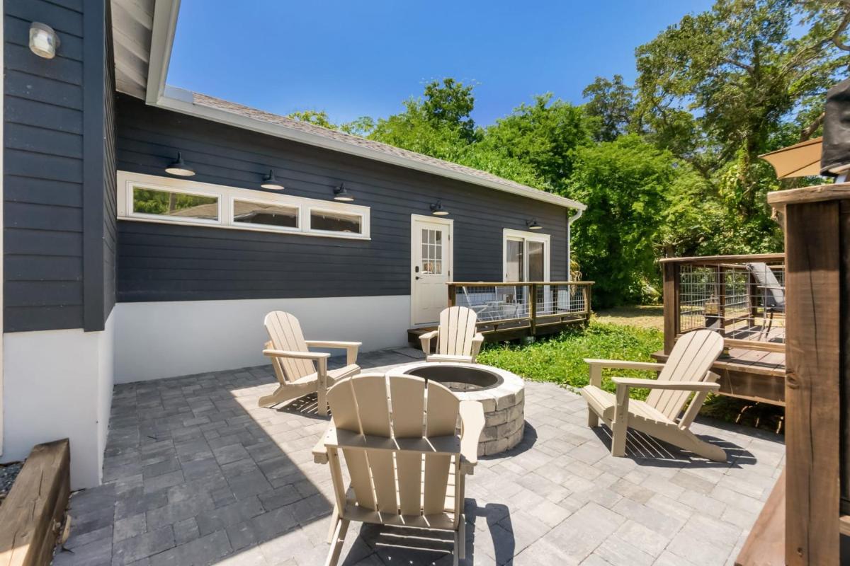 Cape Keepers Cottage - Lighthouse Park - Housity