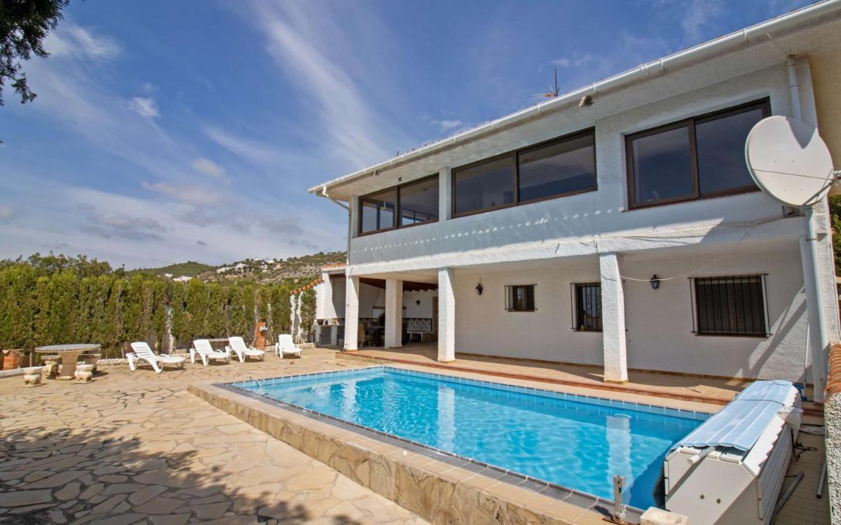 Villa con piscina privada y barbacoa - ALBERT VILLAS Alcossebre - Housity