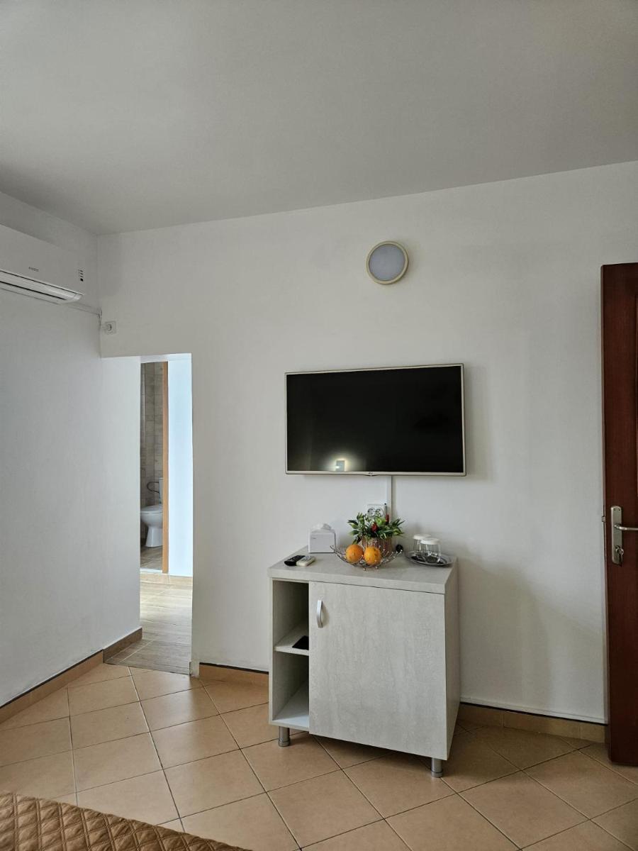 Villa Mugur - Housity