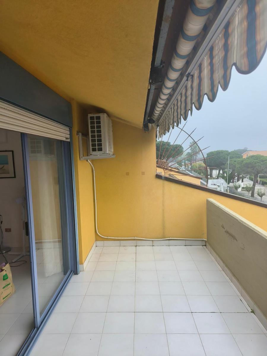 Sul Mare con Posto Auto e Terrazzo - Housity