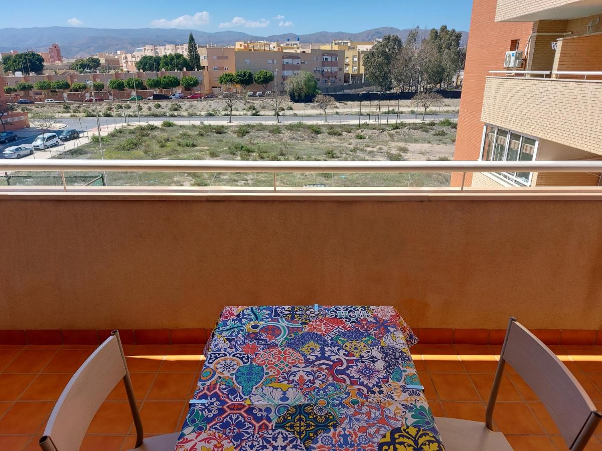 Apartamento El Ingenio con balcón y aparcamiento en Almería - Alborania - Housity