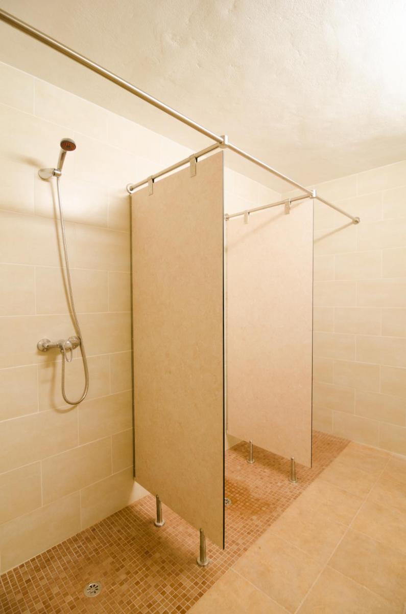 Embat - Hostel - Housity