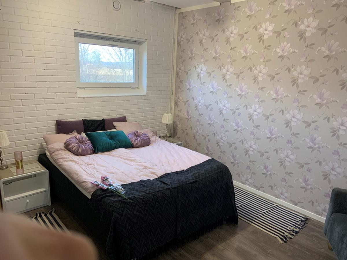 Alingsgård - B&B, Gårdshotell, Spabad, Bastu, Gym, Padelbana - Housity