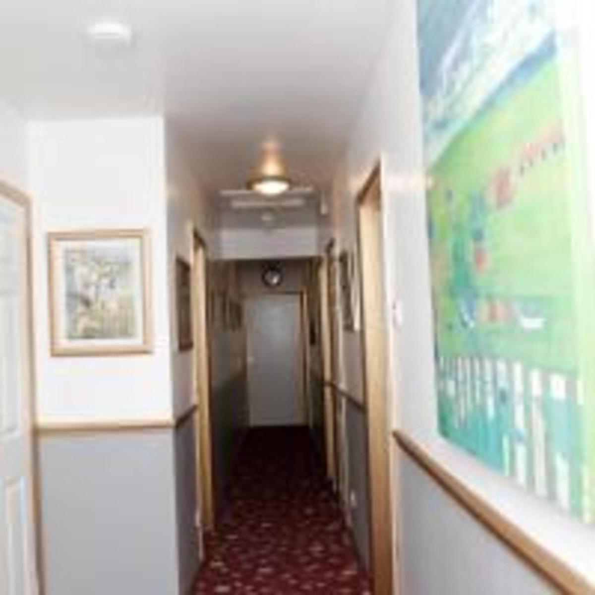 OYO 4 Sisters Inn - Housity