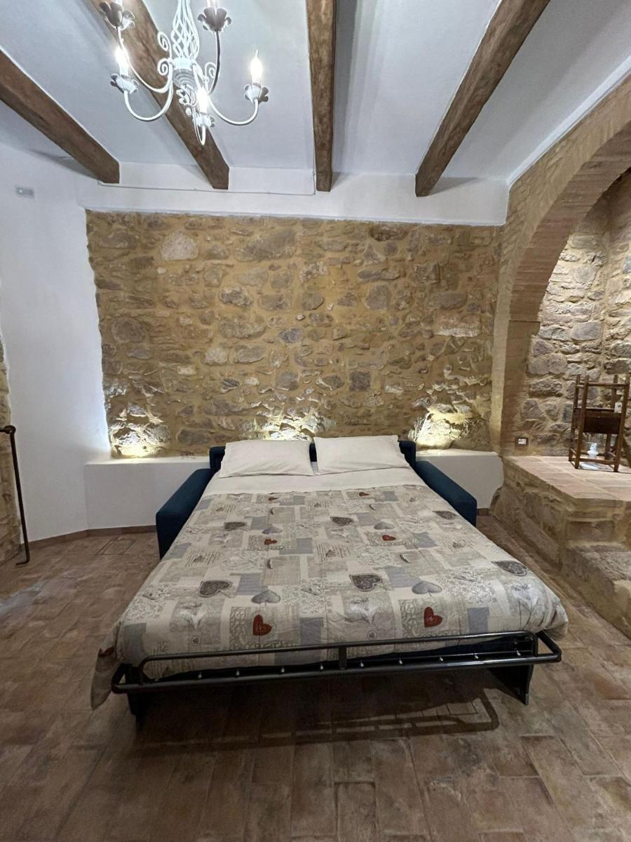 Borgo di Mezzo - Housity