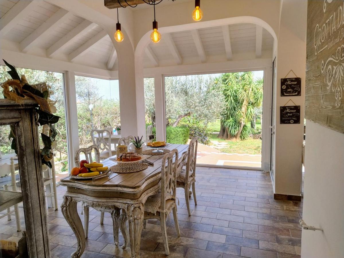 Grotta dei Puntali B&B - Housity