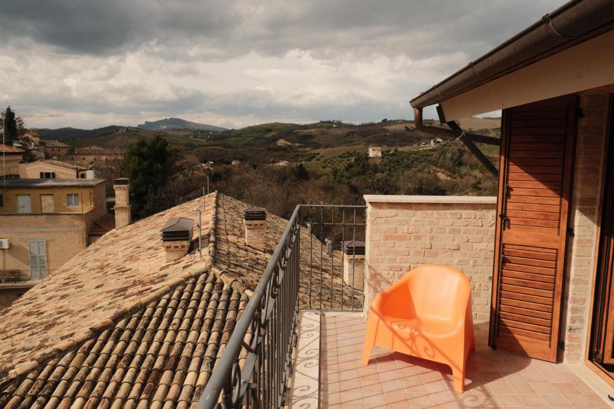 Famiglia Scirocco Guest House - Housity