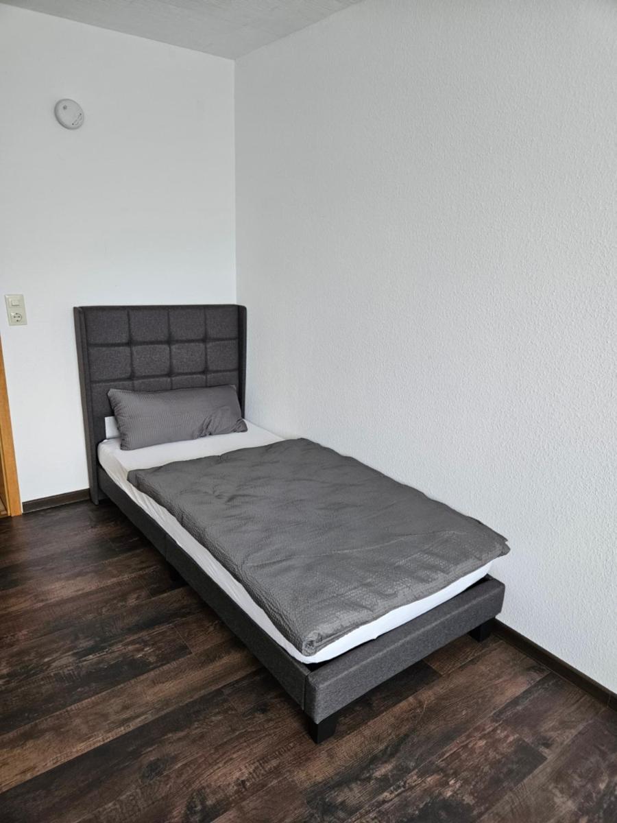 Große Ferienwohnung in ruhiger Lage mit toller Aussicht in Triberg - Housity