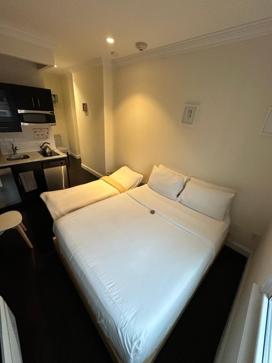 East Village Hotel - Housity