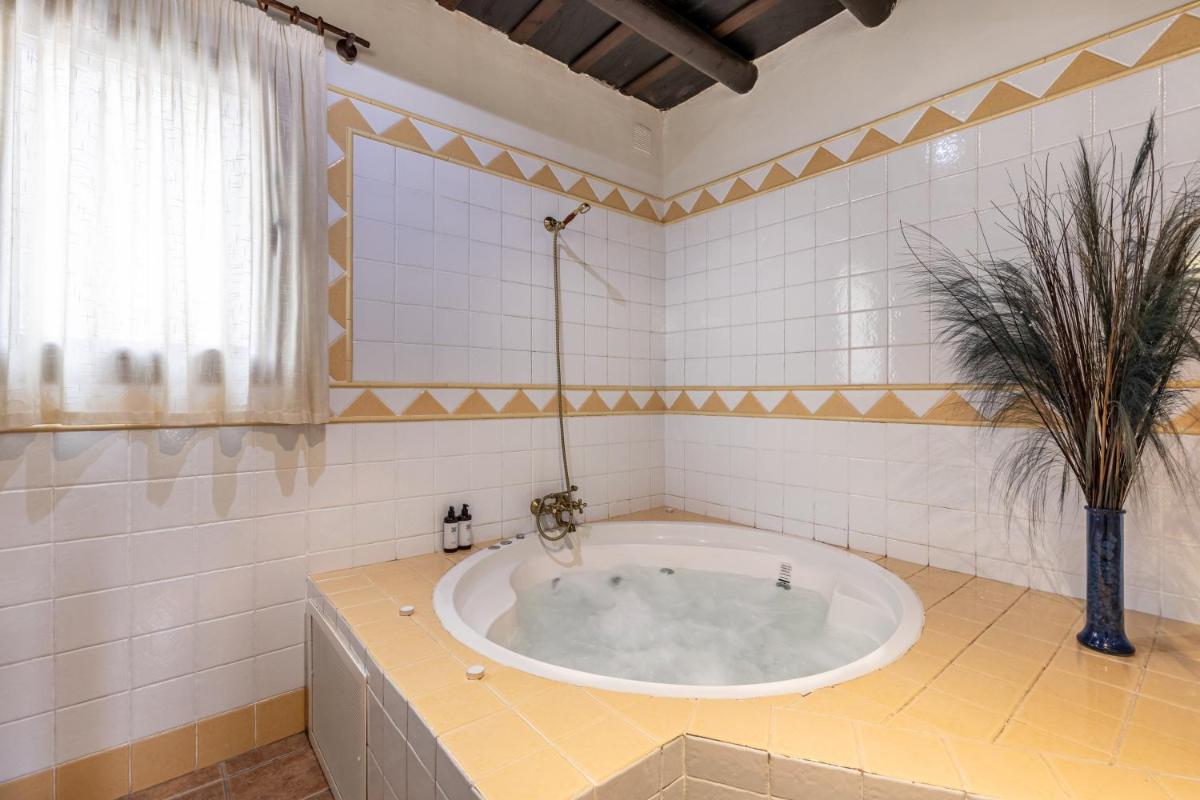 Un baño de Turismo Rural & SPA El Cercado